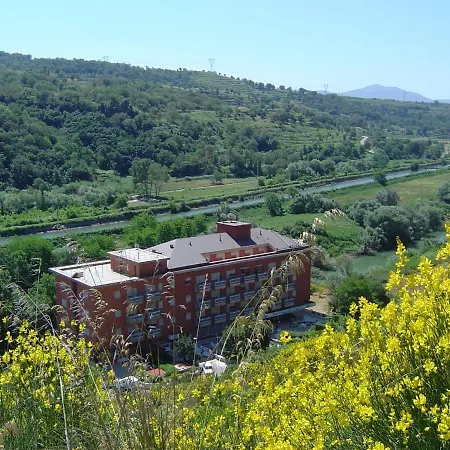 Terme Nuova Suio מלון